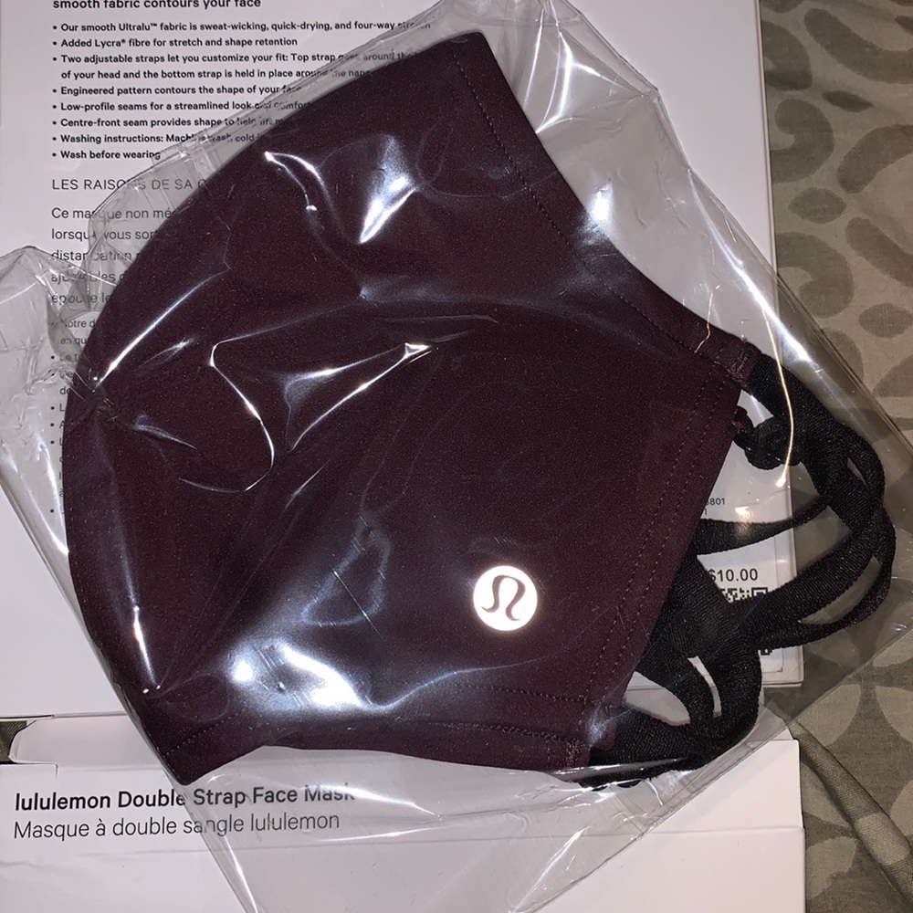 Lululemon Face Mask